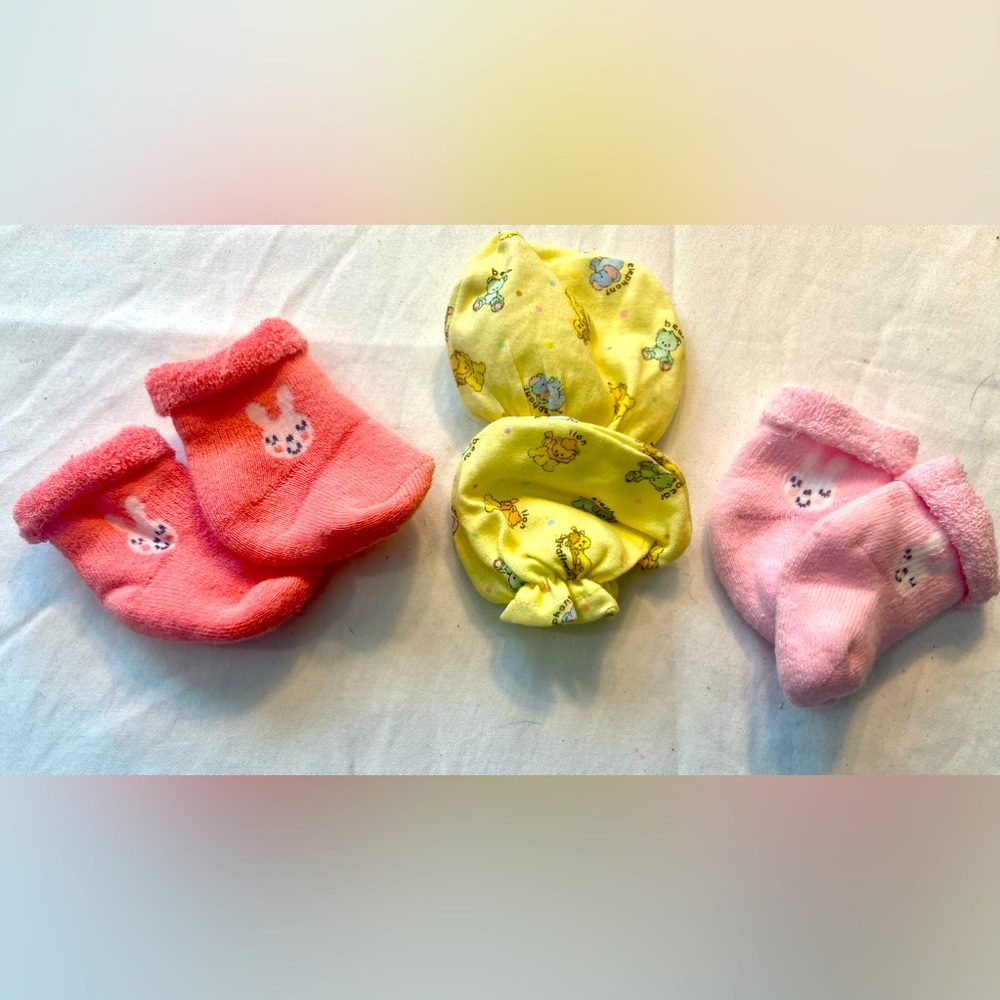 FREE with bundle purchase! Infant Socks Just add to your bundle of 3 items
